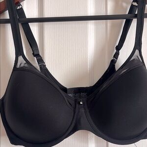 EUC- Bali Underwire Full Coverage Bra with Adjustable/Convertible Straps